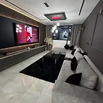 Appartement Moderne Et Chic Au Bord De Mer