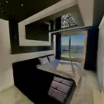 Appartement Moderne Et Chic Au Bord De Mer